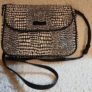 Vera Bradley Black & White Pebbled Handbag